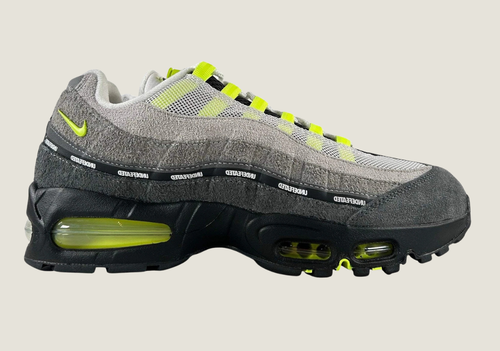 Air Max 95 x UNDEFEATED Nyc Neon