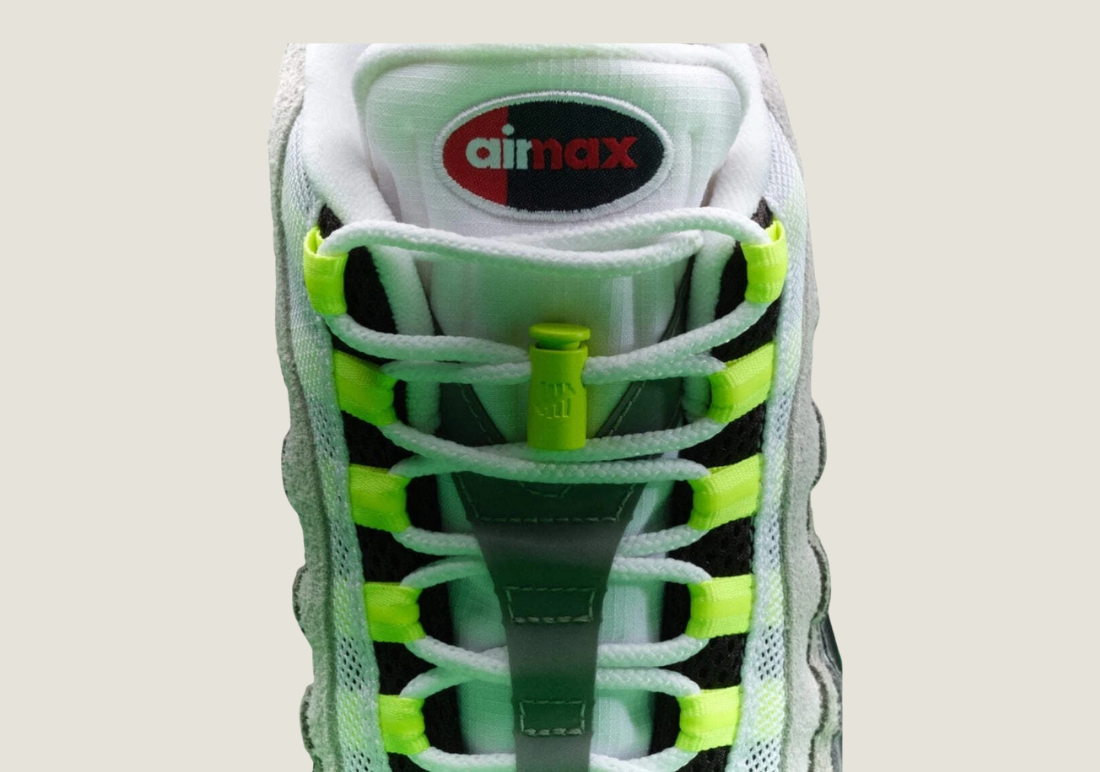 Air Max 95 x UNDEFEATED Nyc Neon