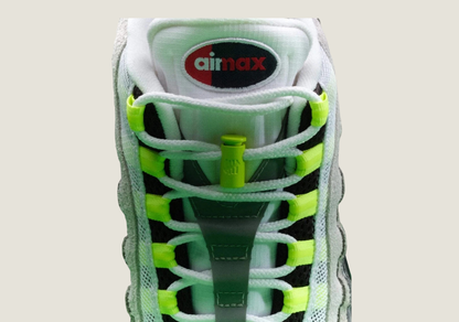 Air Max 95 x UNDEFEATED Nyc Neon