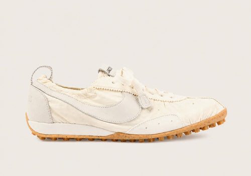 Jacquemus Moon Shoe Sail / White / Gum